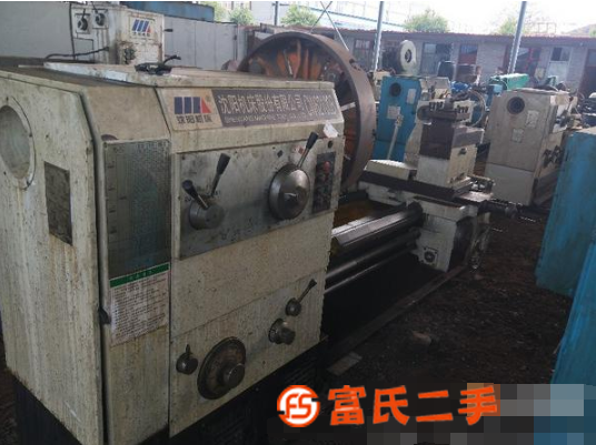 转让沈阳61100车床1.5米三米62100车床200吨压块