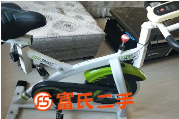运动动感单车  450元