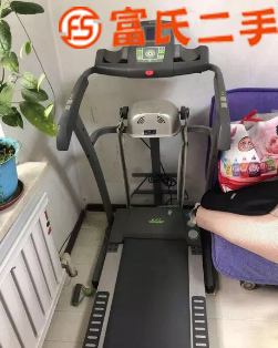 闲置跑步机