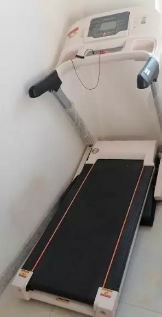跑步机  1300元