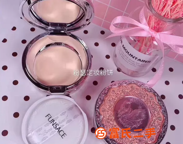 最近看到好多人在用粉瑟的粉饼效果怎么样？