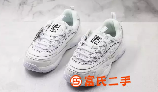 专卖品牌鞋子匡威阿迪达斯耐克等等