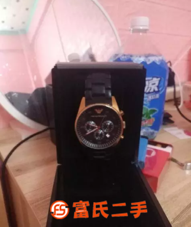 阿玛尼男士腕表