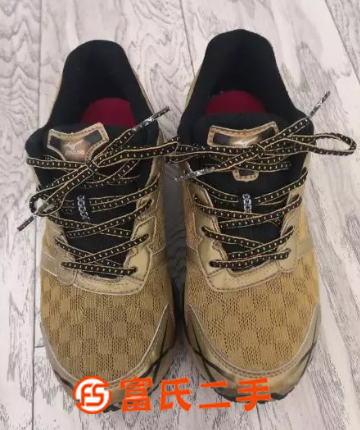 美津浓40码跑步鞋