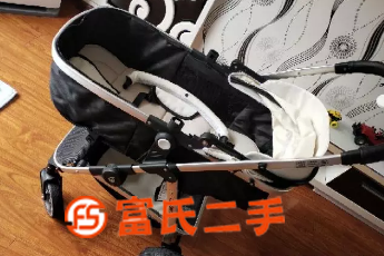 婴儿推车  350元
