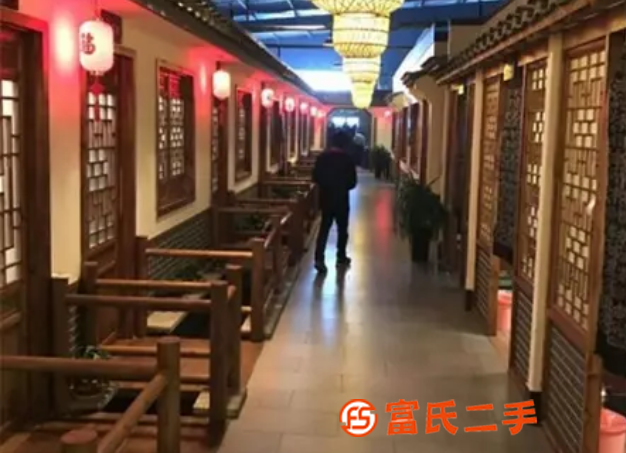 实木门窗-万年红木雕样式多-实木门窗生产厂家
