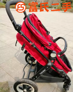 高档婴童坐躺红色童车  300元