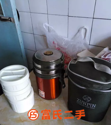 高级保温饭盒