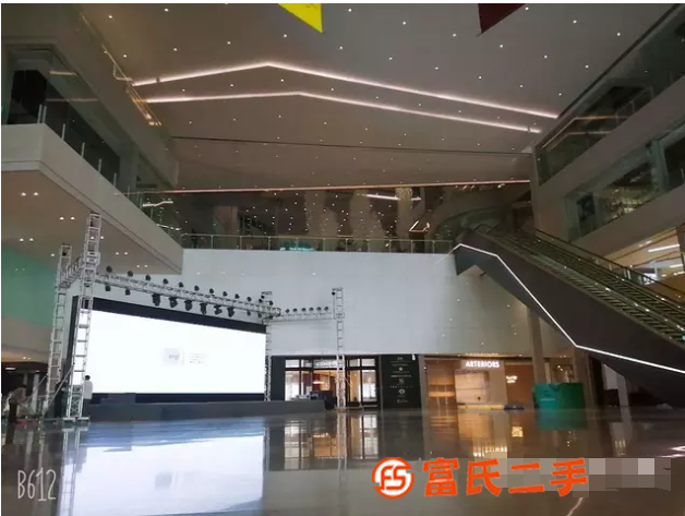 免租，1000平招招设计办公，软体家具馆，布艺沙发展厅