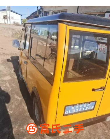 电动四轮车