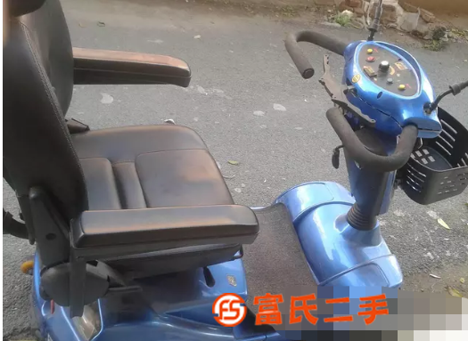 自用电动四轮车急售 车况良好