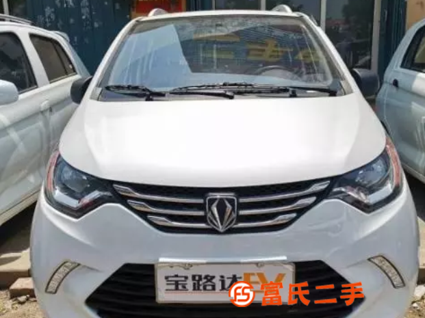宝路达电动轿车 电动四轮车 老年代步车