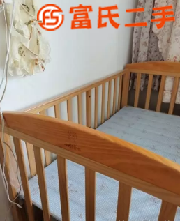 小龙哈彼儿童床  200元