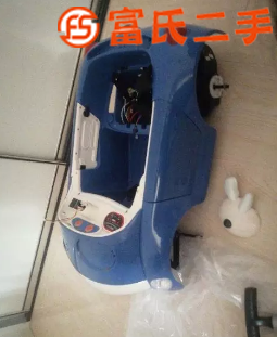 全新儿童推车  100元
