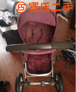 出售小孩安全座椅  800元