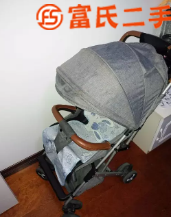 小孩推车。  150元