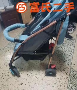 婴儿车  100元