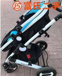 婴儿车  120元
