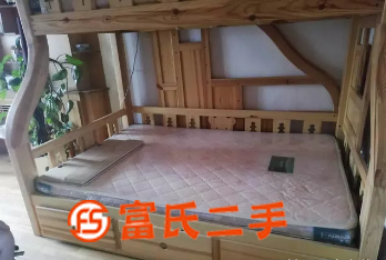 双层儿童床出售  1200元