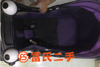 出售婴儿车  150元