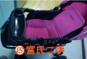 婴儿车  100元