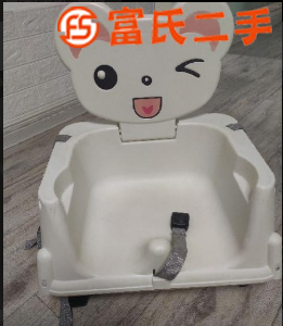 宝宝餐桌，高低可调，带轱辘没用几回  30元