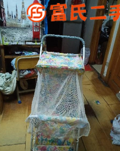 婴幼儿推车  200元
