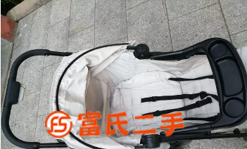 九成新儿童手推车给钱就卖  100元