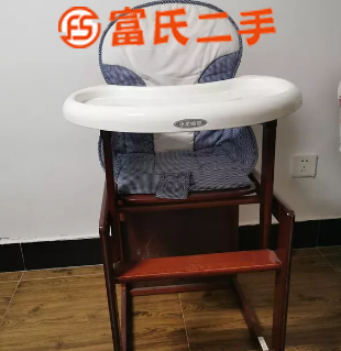 儿童餐椅  50元