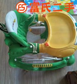 婴儿学步车  40元