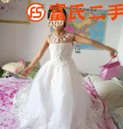 儿童公主裙  100元
