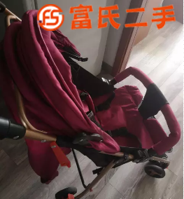 闲置婴儿车，9成新，便宜出售  100元