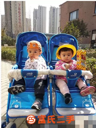双胞胎推车，可躺可坐。九成新便宜出