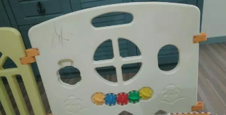 婴幼儿围栏  100元