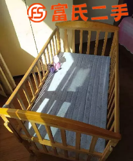 小龙哈彼婴儿床，送车  300元