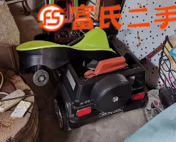 车特别好用，家里还有好多别的车，给钱就卖  100元