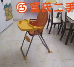 儿童餐桌  50元