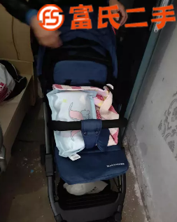 婴儿推车  100元