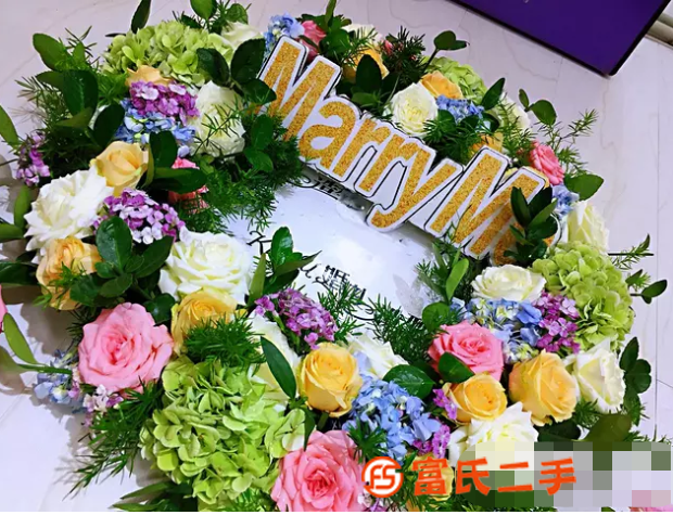 婚车装饰（新娘手捧胸花头花）鲜花