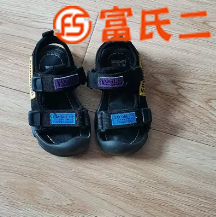 男童26码凉鞋出售  10元