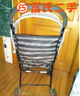 转让小孩手推车一个  30元