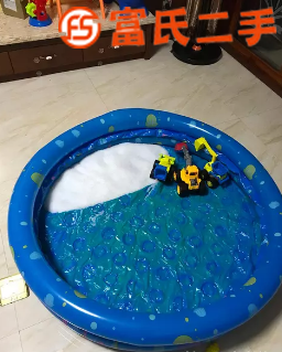 因小孩太小不会玩。6月21号才收到的。底价处理。  200元