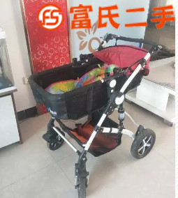 婴儿推车  150元