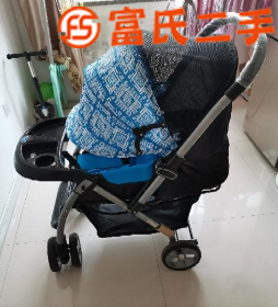 婴儿手推车  180元
