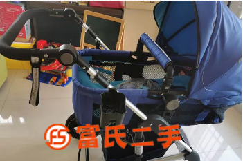 婴儿推车低价转让  100元