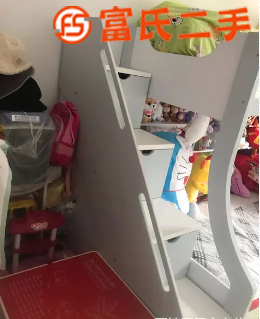 梯凳 儿童床  300元