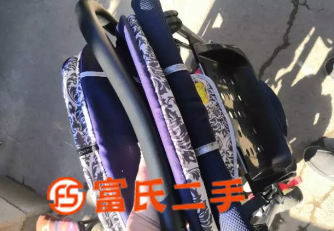 低价出售婴儿车  100元