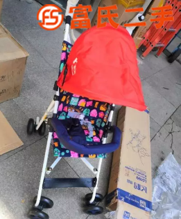 婴儿车  100元