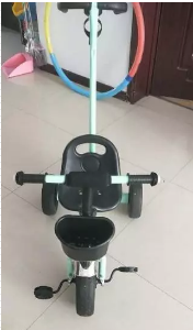 儿童手推三轮车  50元