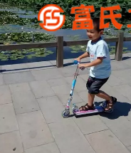 儿童滑板车  30元